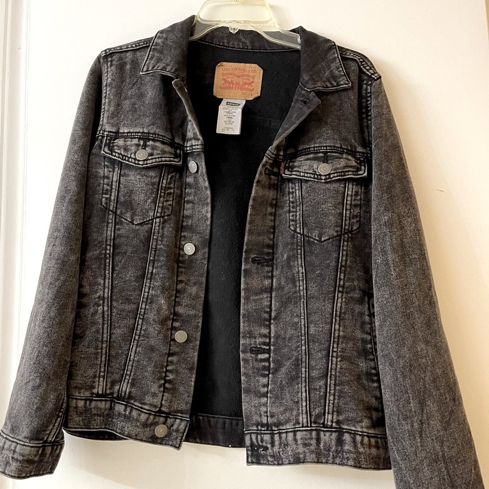 Vintage Levi’s Black acid wash denim jacket